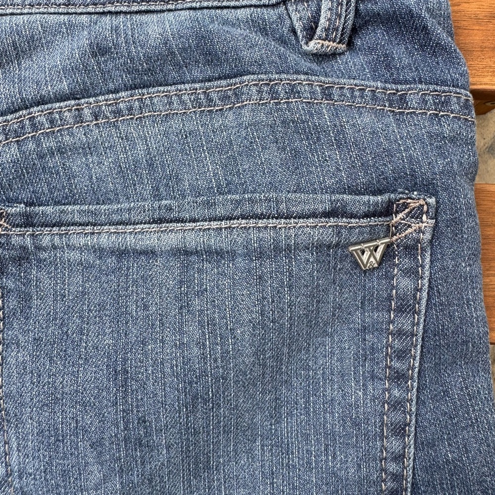 Wit & Wisdom Classic Ankle Jeans in Blue - Picture 9 of 13